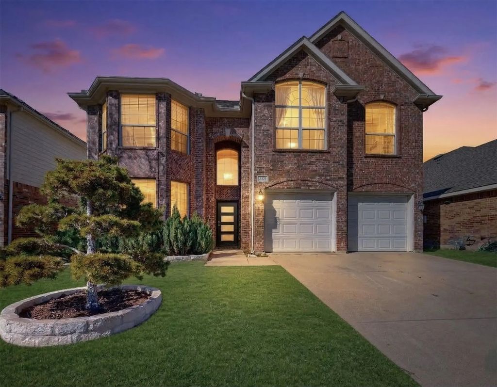 4541 Indian Rock Drive, Fort Worth