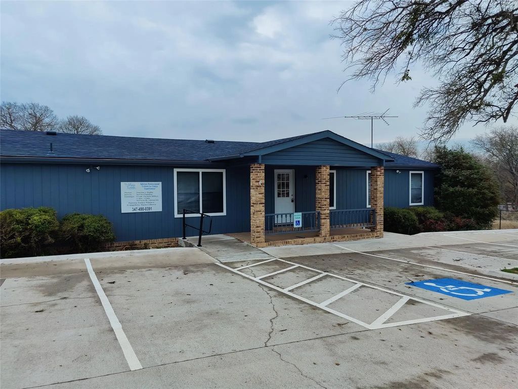 651 W New Hope, McKinney