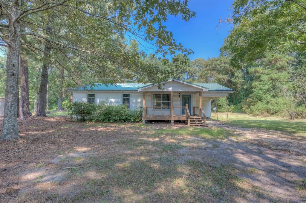 1054 Frontage Road, Minden