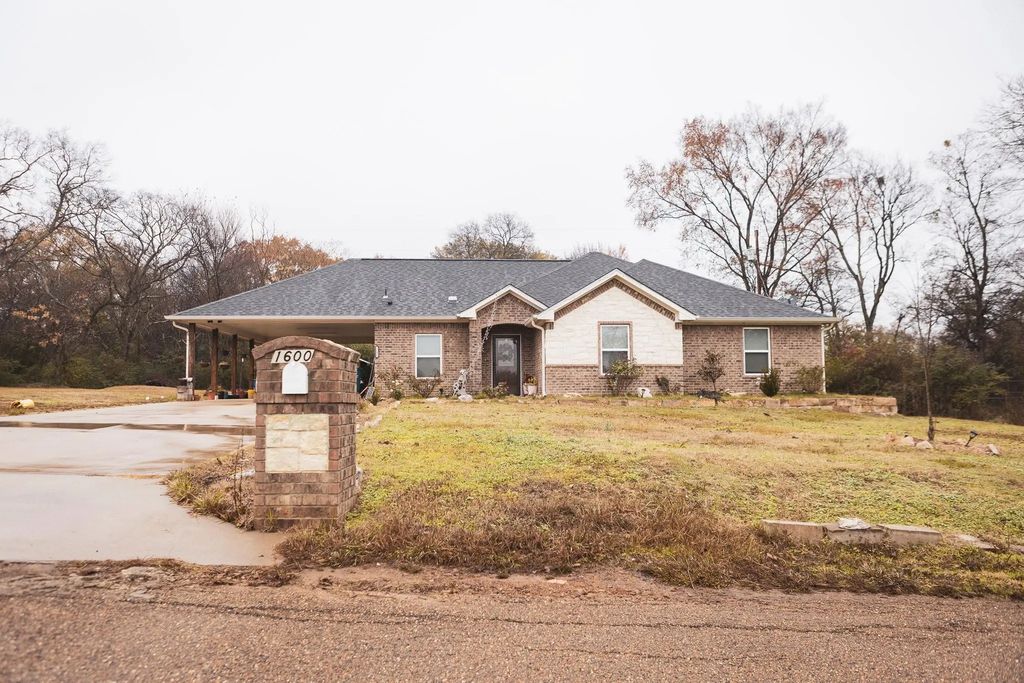 1600 Boatman, Mount Pleasant