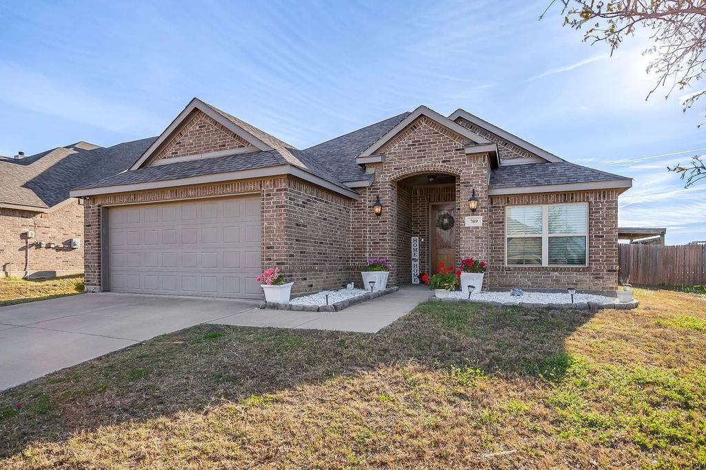 709 Waterford Way, Joshua