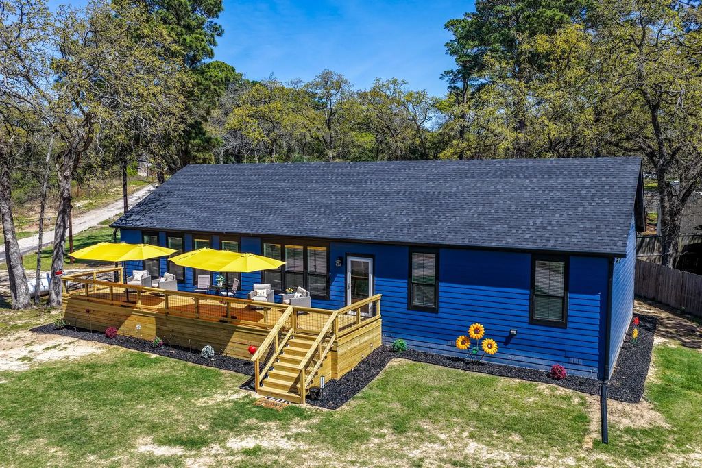 23374 Wateridge Loop, Flint