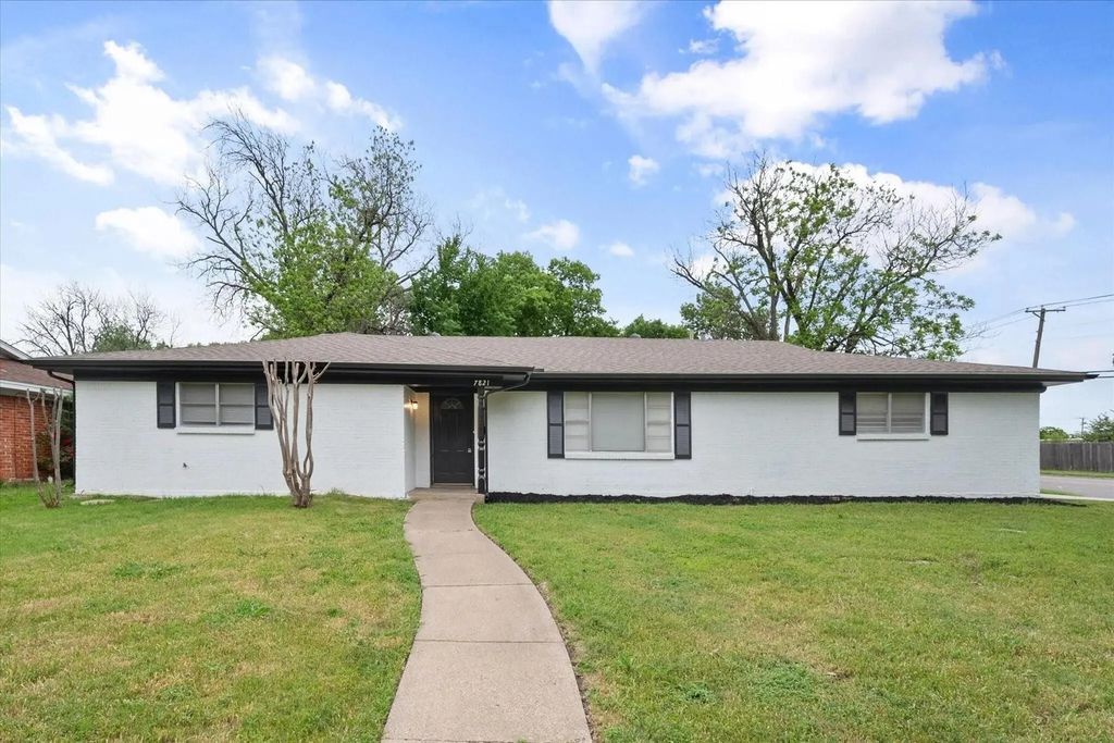 7821 Regency Lane, Fort Worth