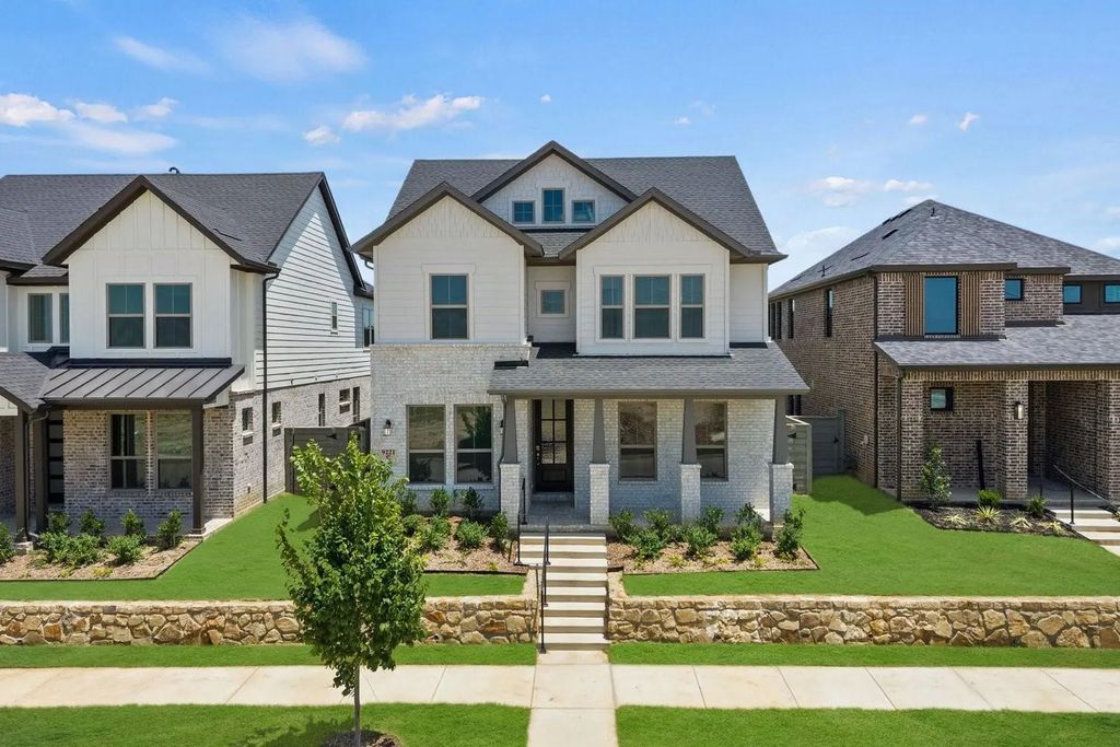 9221 Rolling Meadow Way, Denton