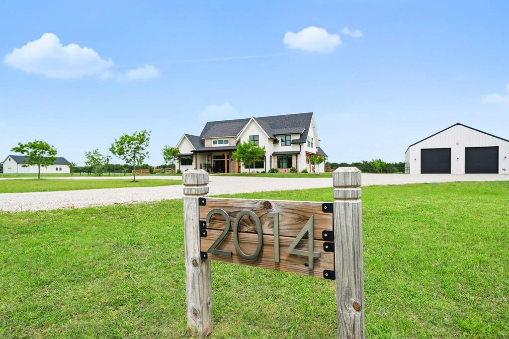2014 W Elm Mott Drive, Waco