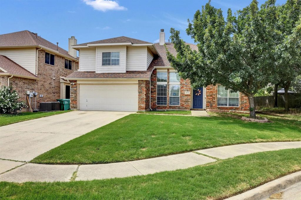 2109 Hemingway Drive, Denton