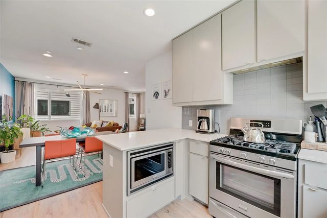 4705 Bryan Street 302, Dallas