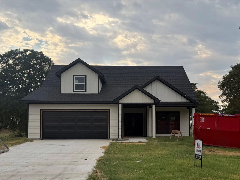 108 Sedona Creek Court, Poolville
