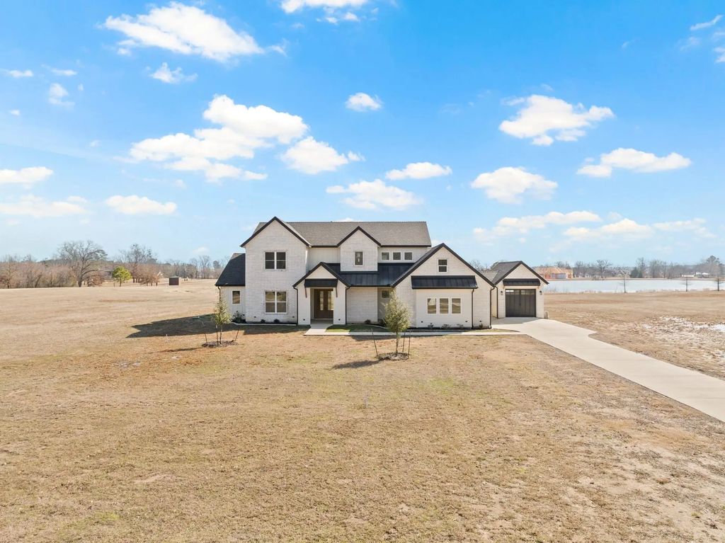 126 Private Road 2712, Mount Pleasant