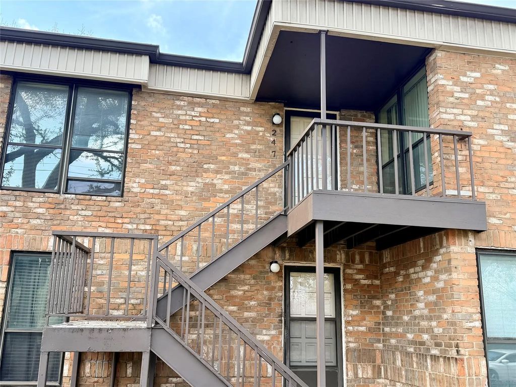 4933 Skillman Street 247, Dallas