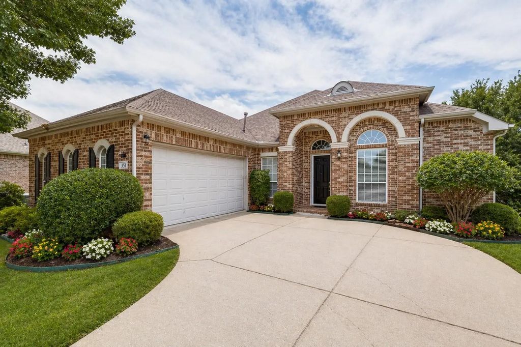 351 Southern Hills Drive, Fairview
