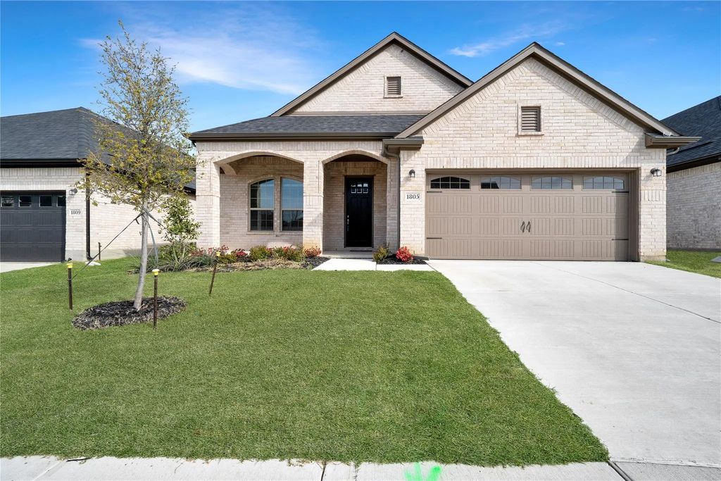 1805 Piedmont Place, Celina