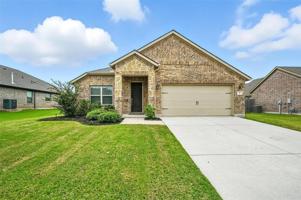 5 Pheasant Run, Sanger