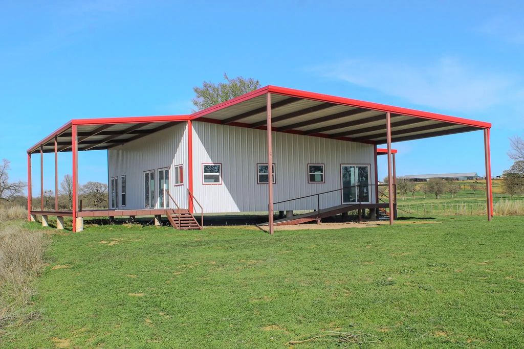 1070 Paradise Oak, Graford