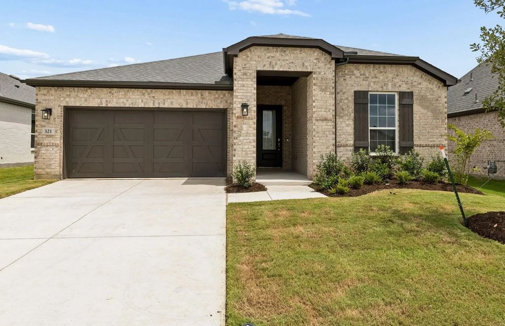 321 Cloverdale Lane, McKinney