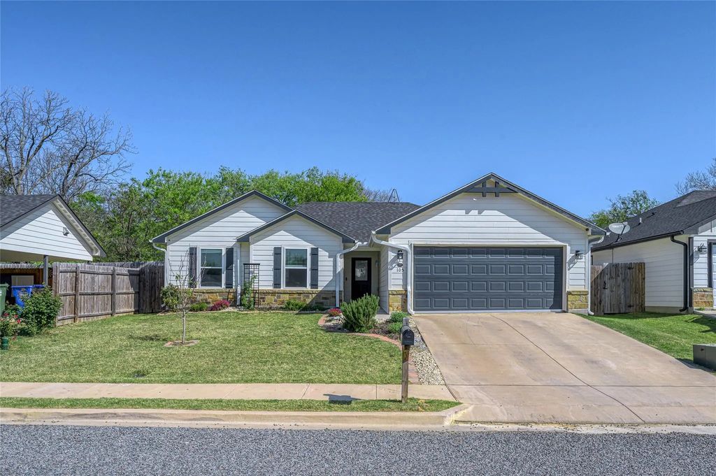 105 Thode Street, Whitesboro