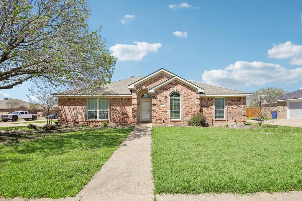 1325 Lake Shore Drive, Crowley