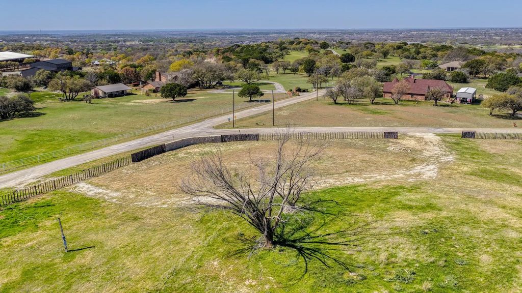 100 Stoneridge Trail, Weatherford