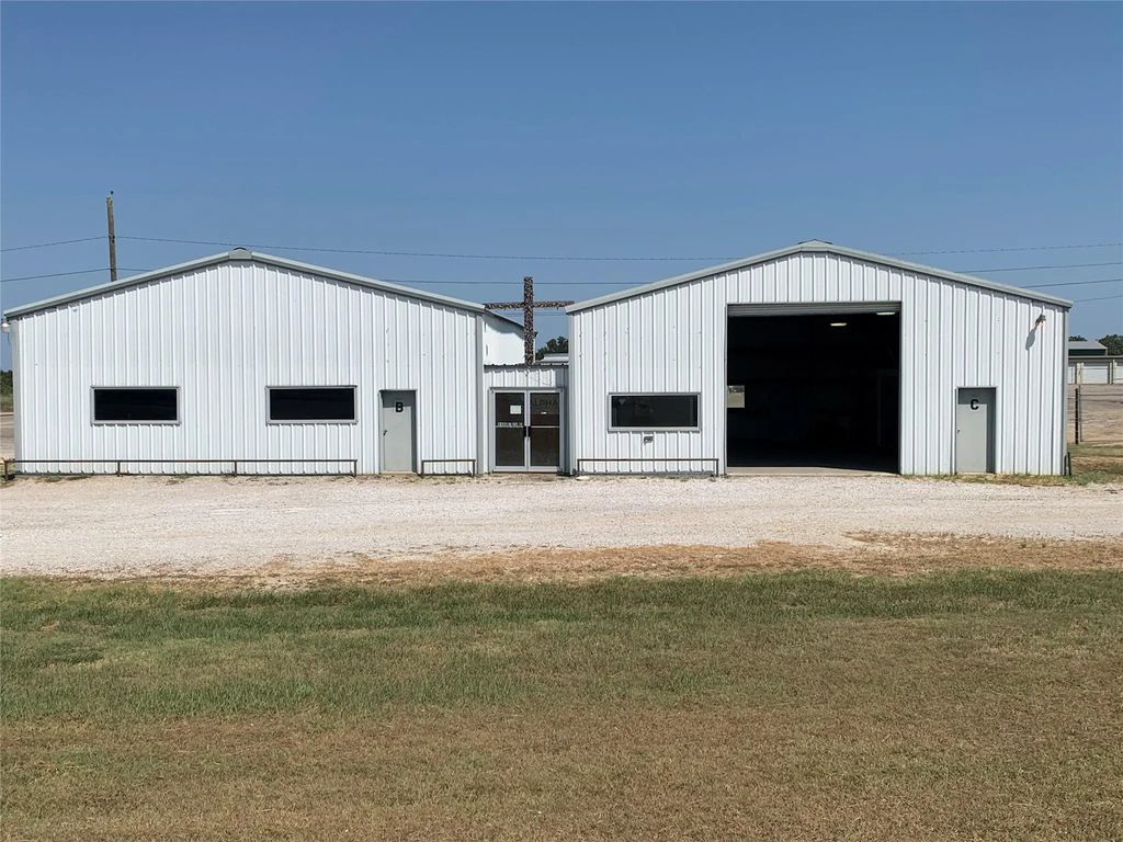 9400 E I-20 Olden, Olden