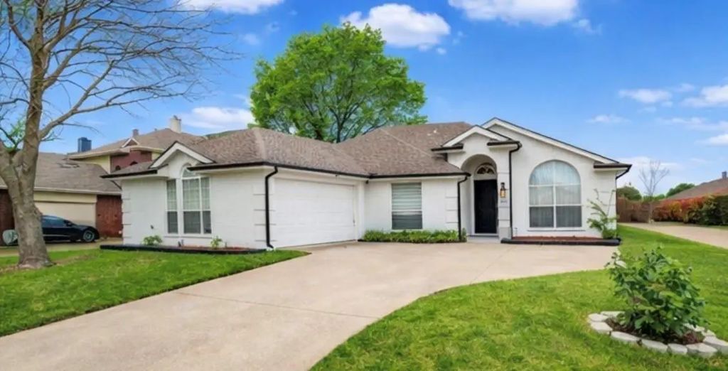 1811 Country Walk Lane, Wylie