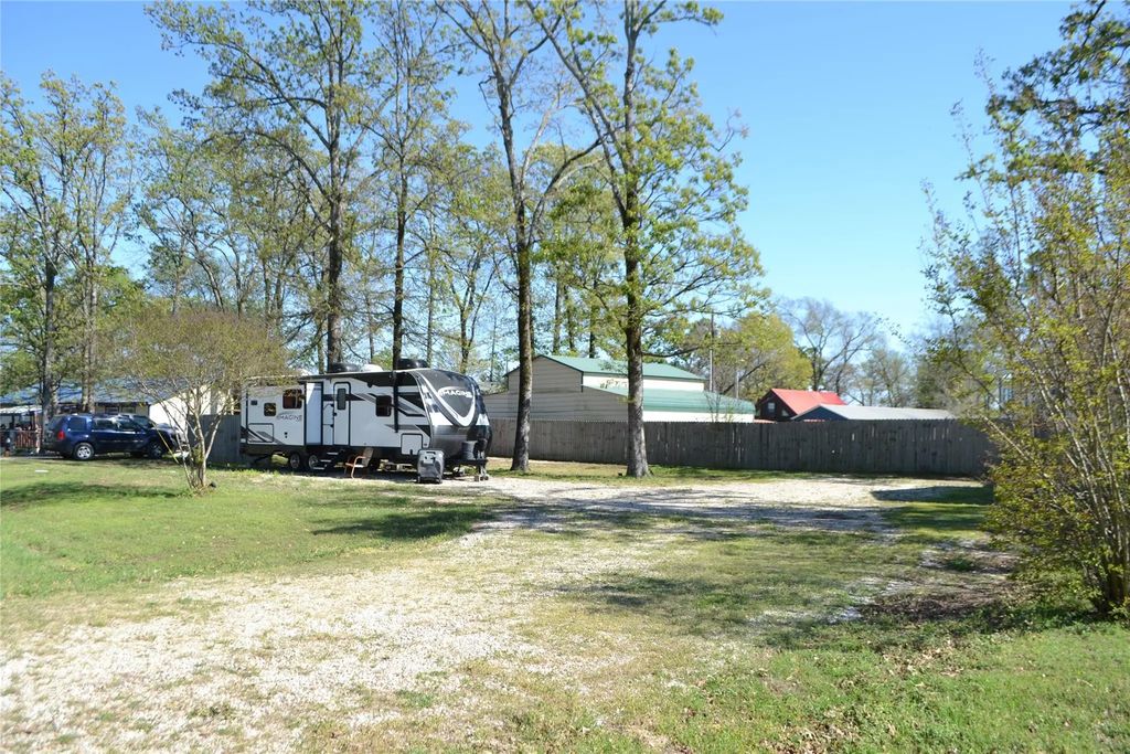 718 Indian Gap, Quitman