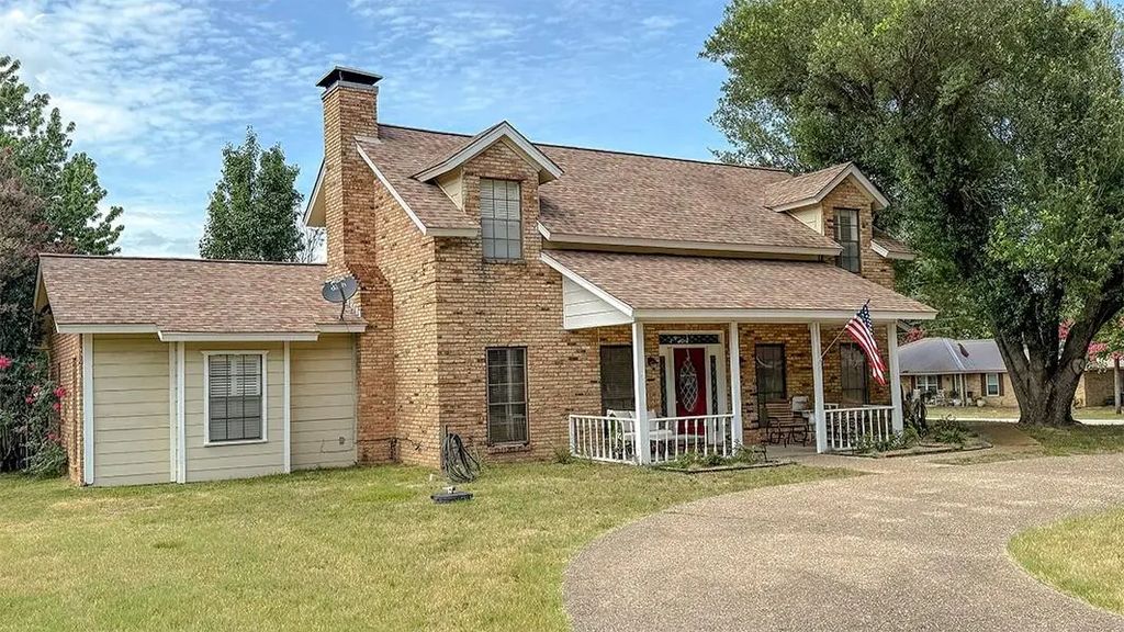 2382 Crystal Drive, Athens