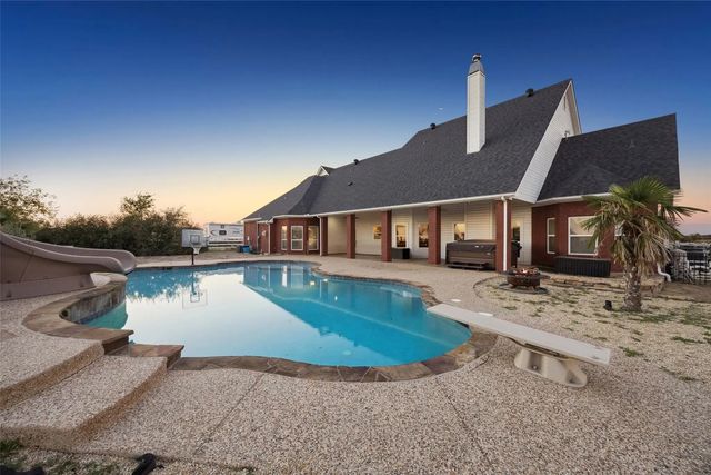 2751 Mitchell Road, Krum