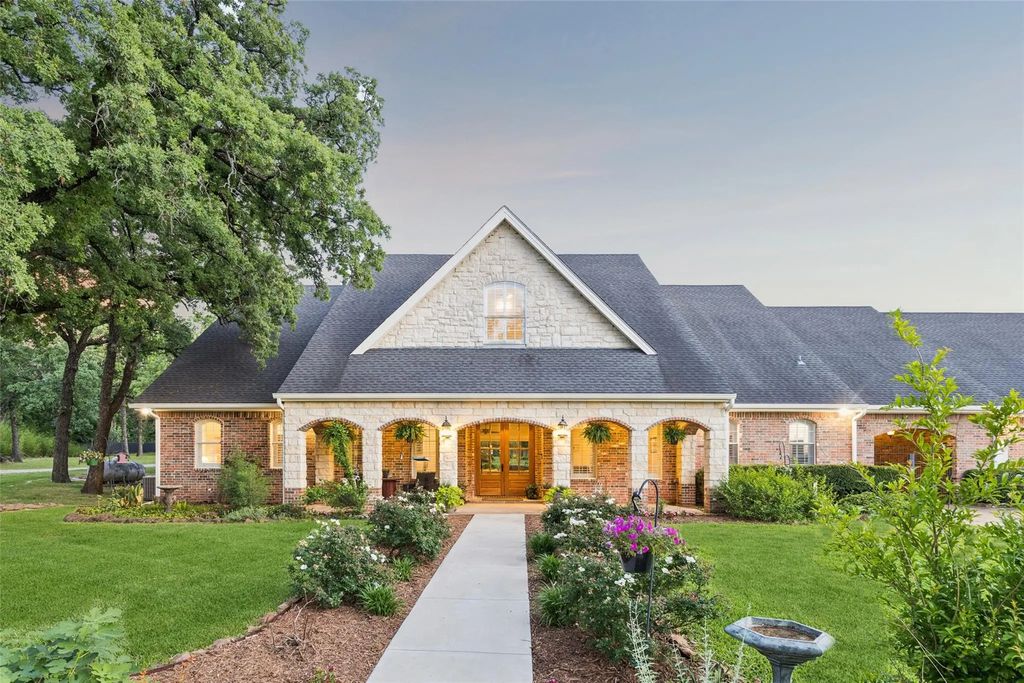12630 Merrill Road, Pilot Point