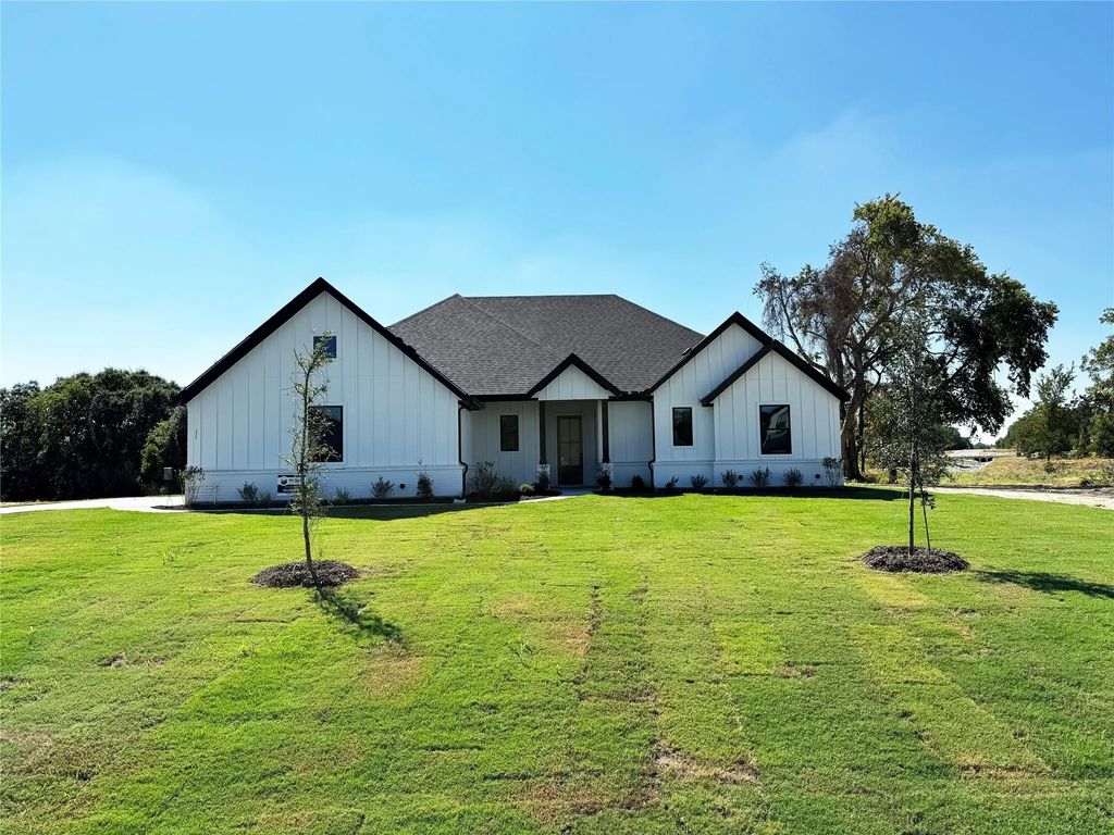 1098 Silver Sage Trail, Weatherford