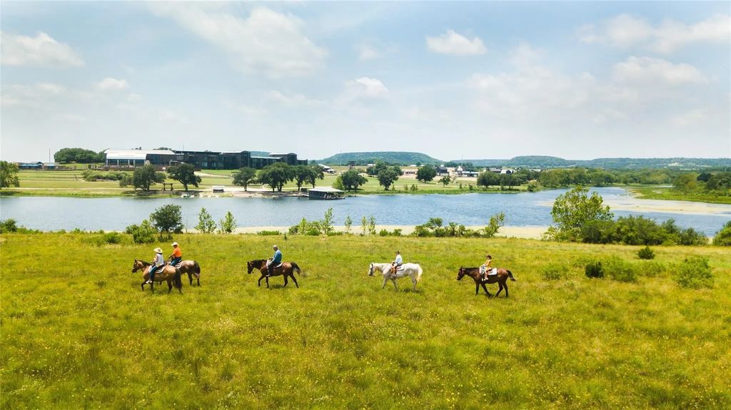 5165 County Road 2013, Glen Rose