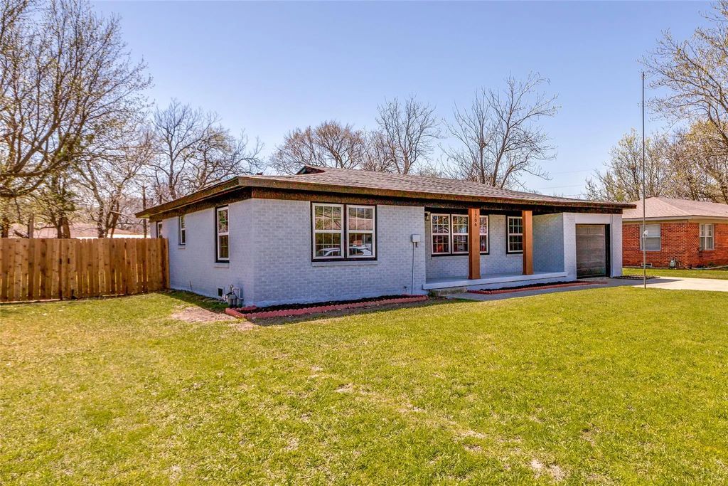 1706 E Garnett Street, Gainesville