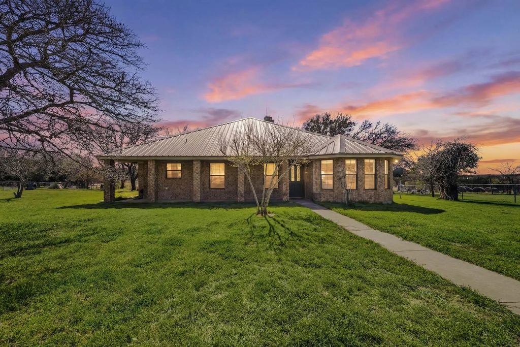 5680 County Road 142, Gatesville