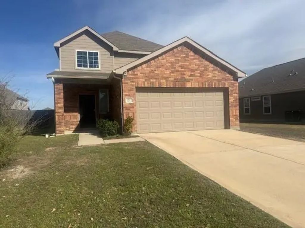 1212 Canterbury Trail, DeSoto