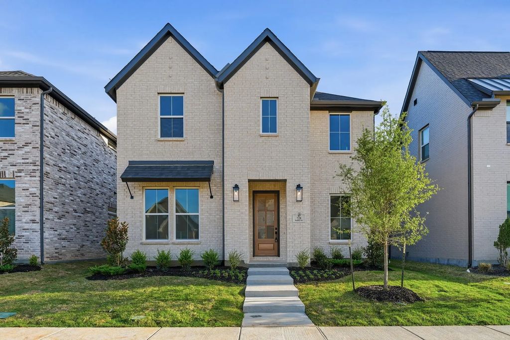 728 Isabel Street, Celina