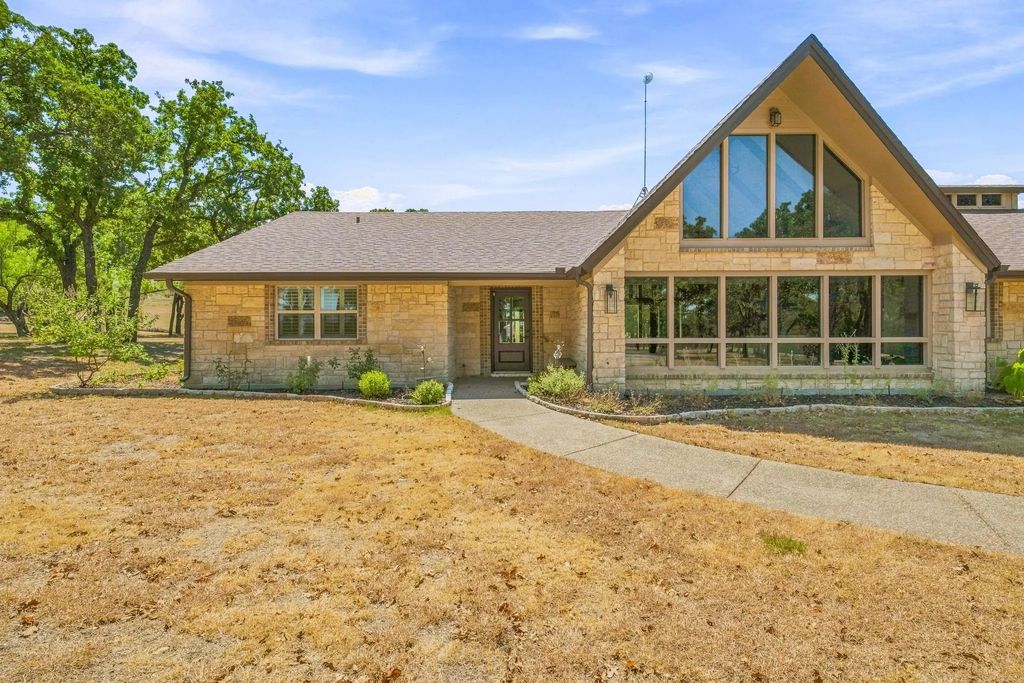 230 Private Road 2174, Decatur
