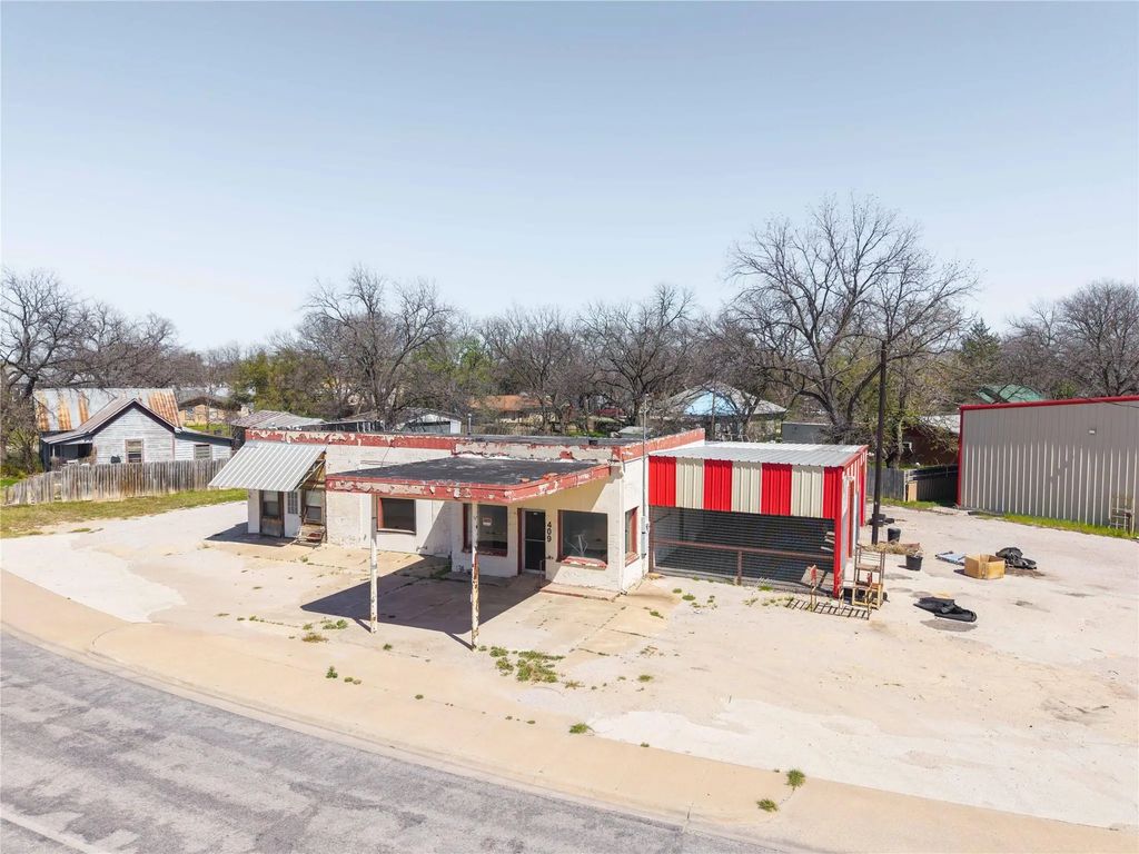 409 N Texas Street, De Leon