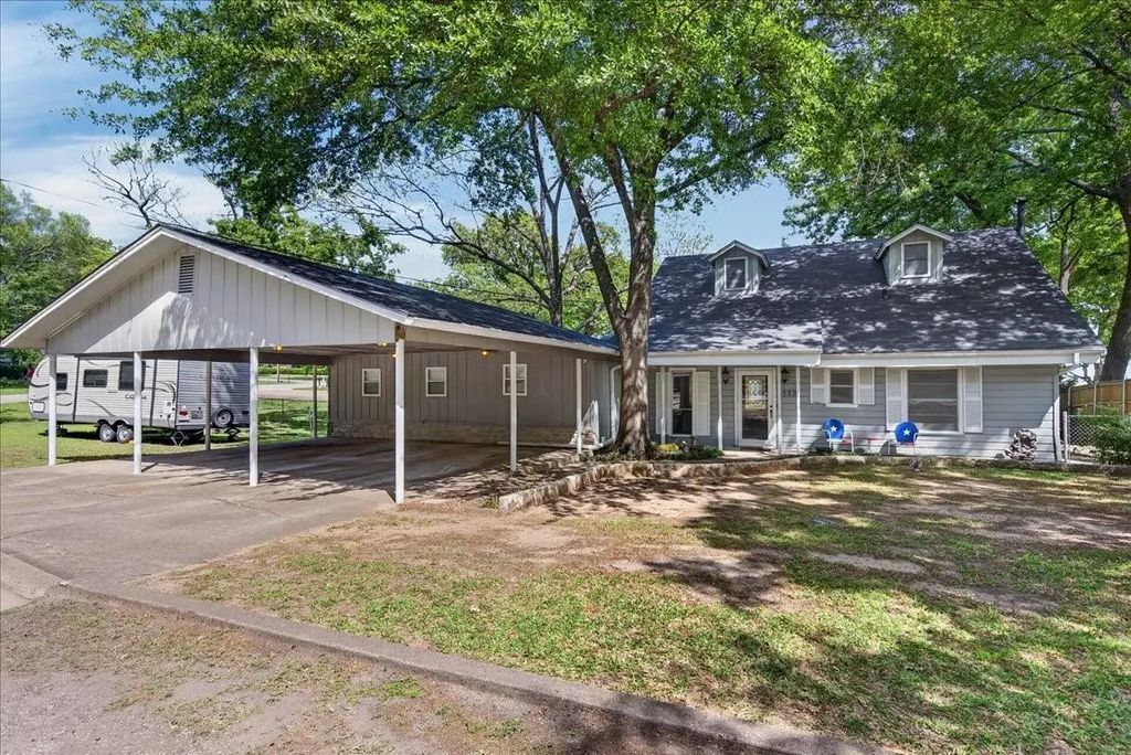 1529 Oak Shore Drive, Tool