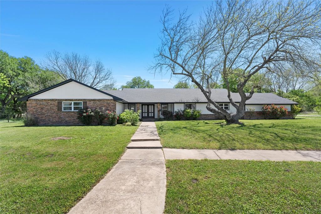 1049 W Moonlight Drive, Robinson