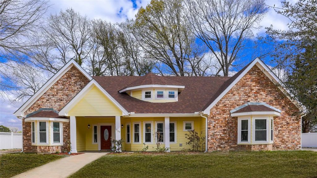 2109 Micah Drive, Mount Pleasant
