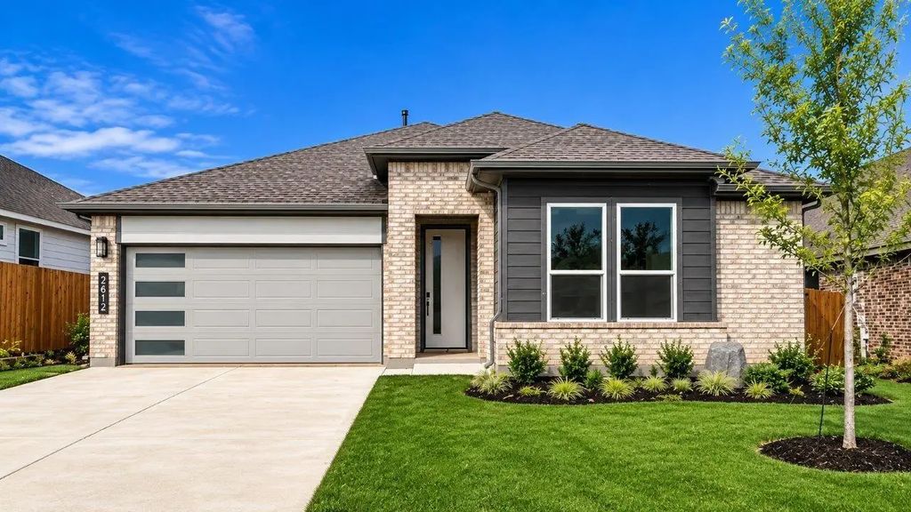 2612 Goldfinch Drive, Denton