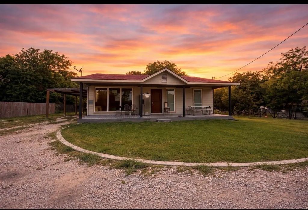 5361 Fm 3383, Corsicana