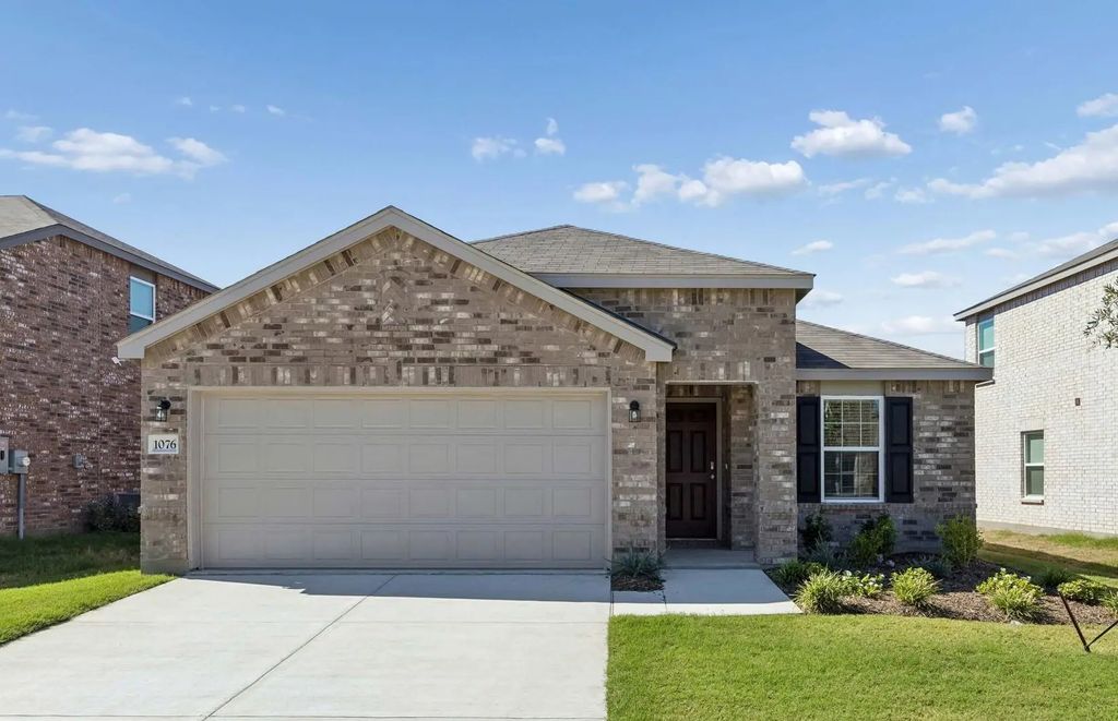 1076 Clear Dusk Lane, Forney