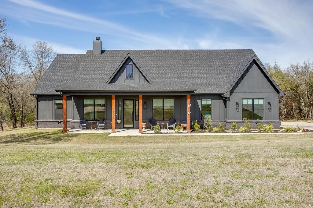 1040 Rose Court, Nemo