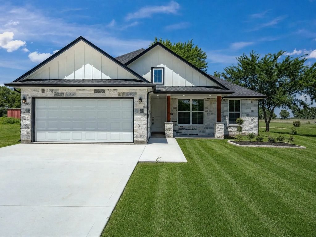 1569 Well Service Road, Bowie