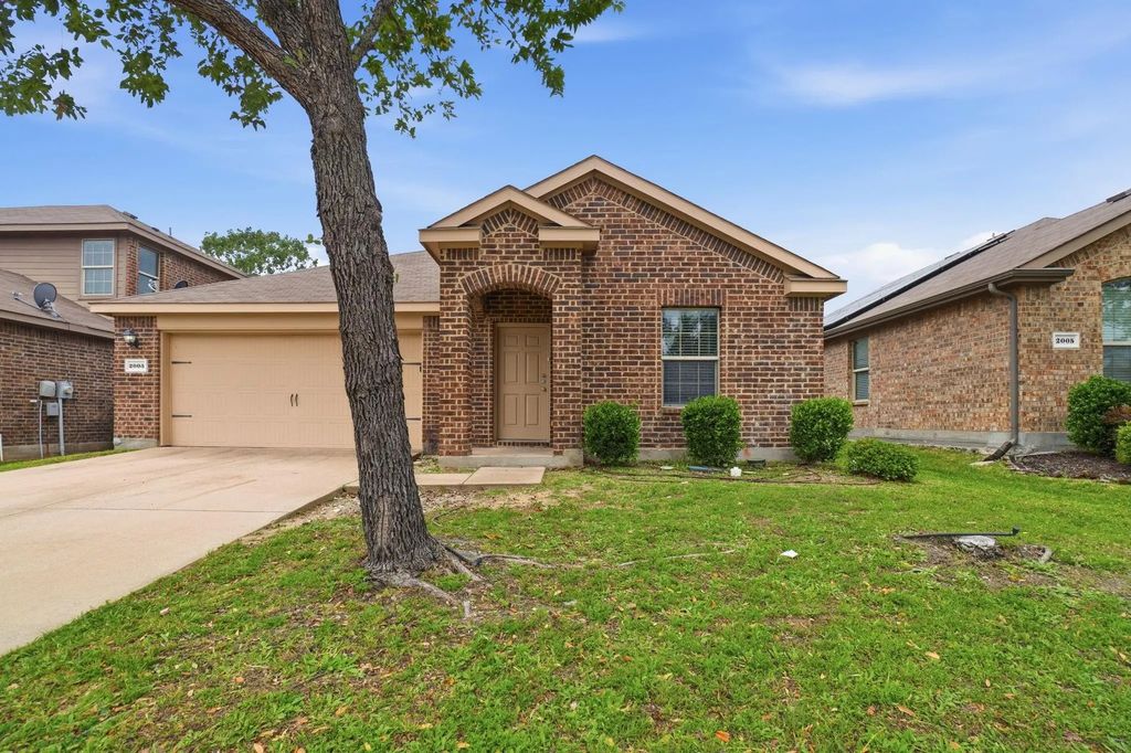 2003 Zavala, Forney