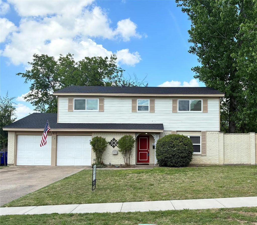 2823 Ermine Way, Farmers Branch