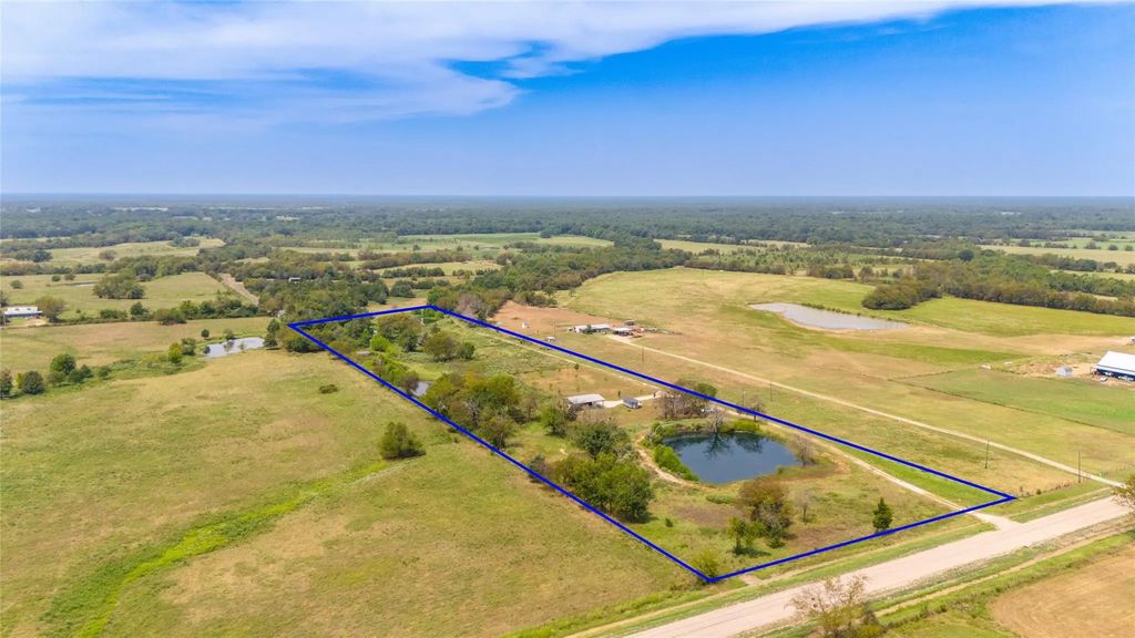 1987 Farm Road 900 N, Saltillo