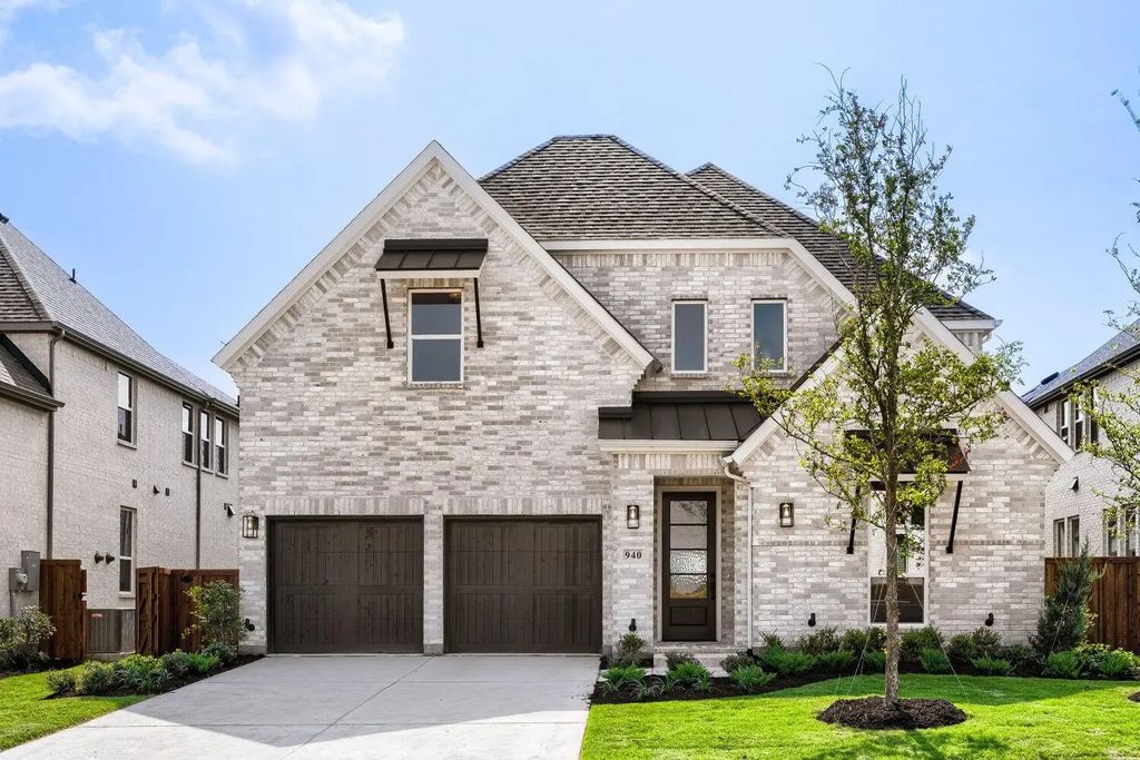940 Heatherbrook Drive, Prosper