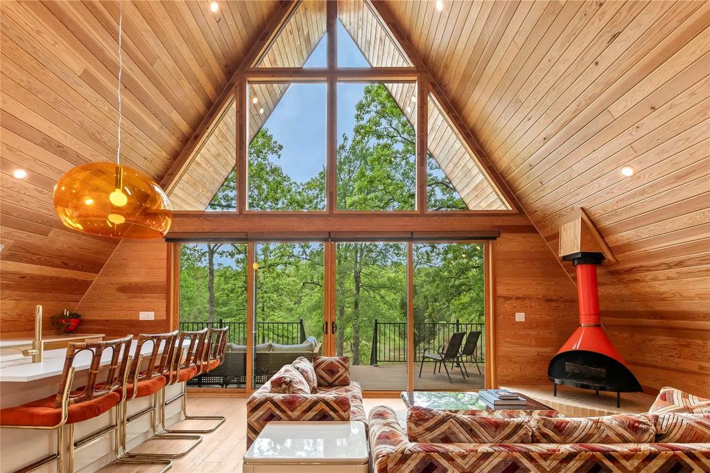 5706 Point Lavista, Malakoff