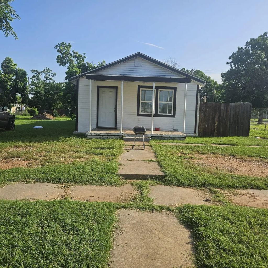 1302 N 6th Street, Wichita Falls